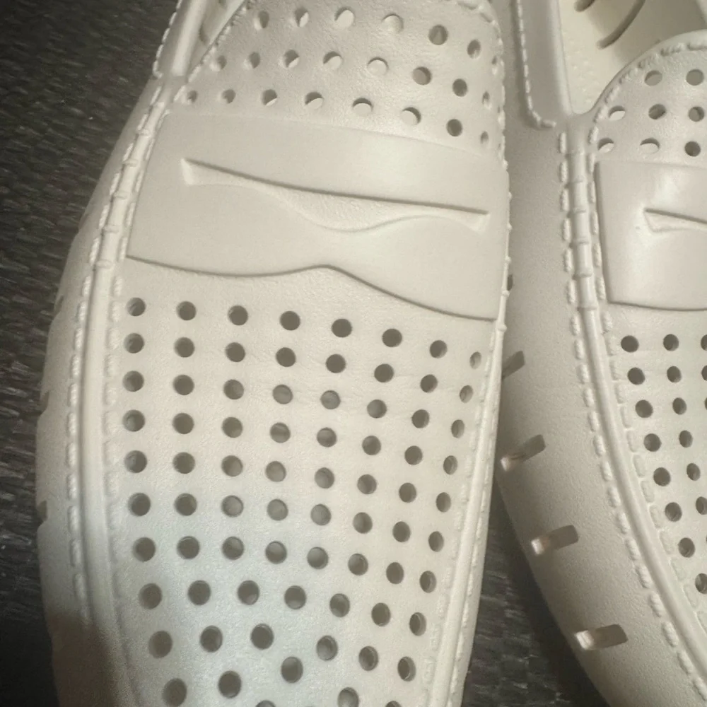 Floafers Country Club Foam Shoes